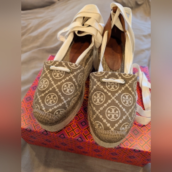 Tory Burch Shoes - NEW Never Worn Size 7 Tory Burch T Monogram Espadrille Wedge 75mm